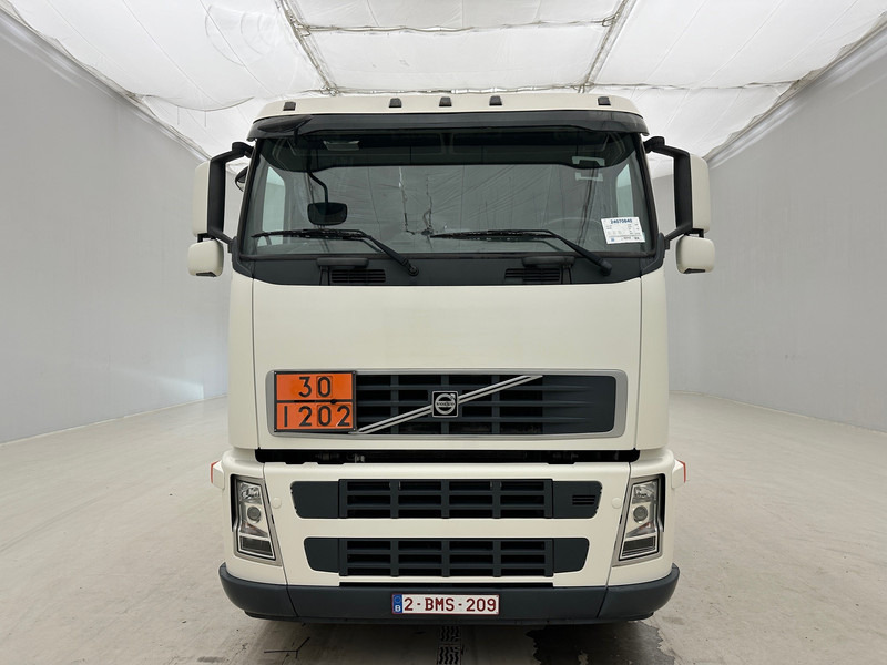 Volvo FH 440 - 6x2* - 유조트럭 : 사진 2 Volvo FH 440 - 6x2* - 유조트럭 : 사진 2