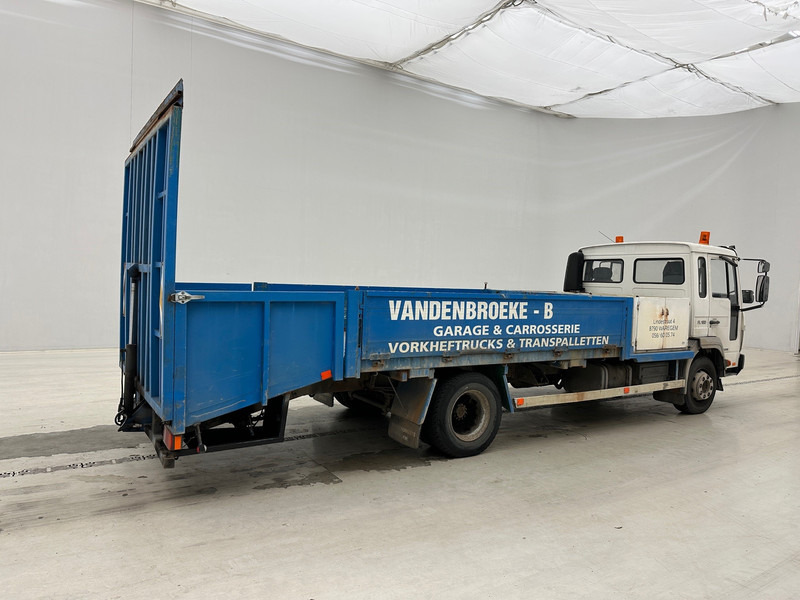 Volvo FL 180 - 덤프트럭 : 사진 4 Volvo FL 180 - 덤프트럭 : 사진 4