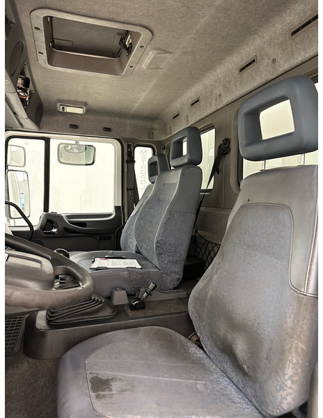 냉동탑차 Volvo FL 220 : 사진 11