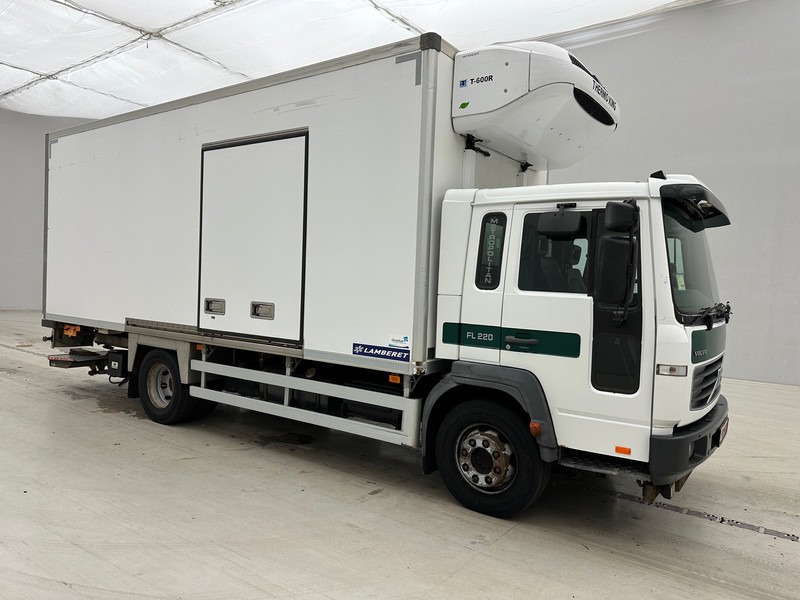 Volvo FL 220* - 냉동탑차 : 사진 3 Volvo FL 220* - 냉동탑차 : 사진 3