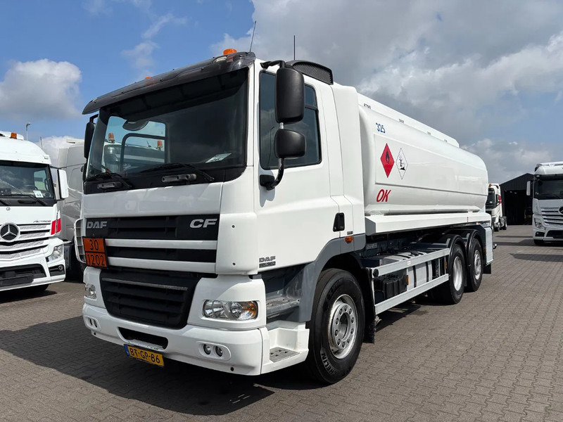 DAF CF 85.360 6X2 Euro 5 21300 Liter Fueltank - 유조트럭 : 사진 1 DAF CF 85.360 6X2 Euro 5 21300 Liter Fueltank - 유조트럭 : 사진 1