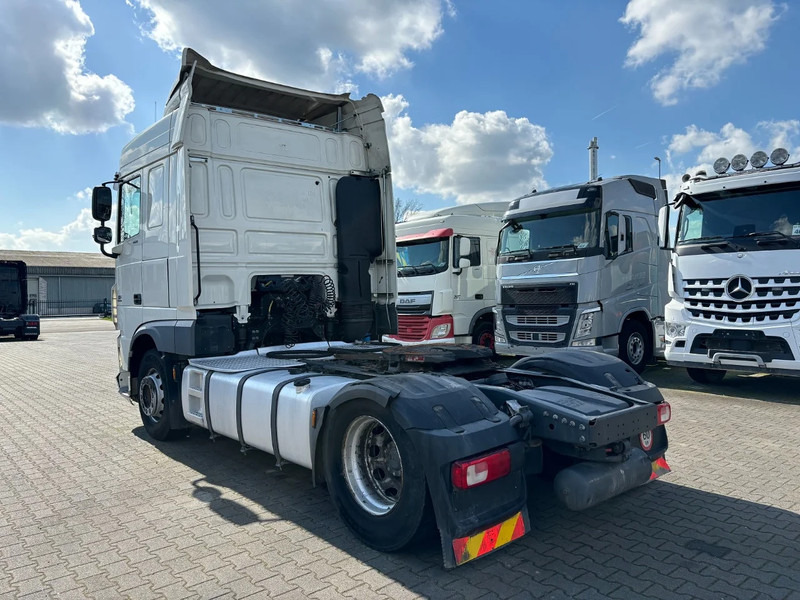 DAF XF 460 Spacecab Euro 6 - 트랙터 유닛 : 사진 3 DAF XF 460 Spacecab Euro 6 - 트랙터 유닛 : 사진 3