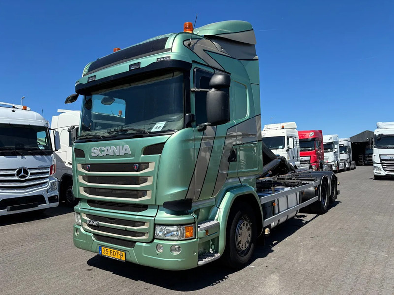 Scania R490 6x2 Euro 6 Retarder VDL Hooklift - 케이블 시스템 트럭 : 사진 1 Scania R490 6x2 Euro 6 Retarder VDL Hooklift - 케이블 시스템 트럭 : 사진 1