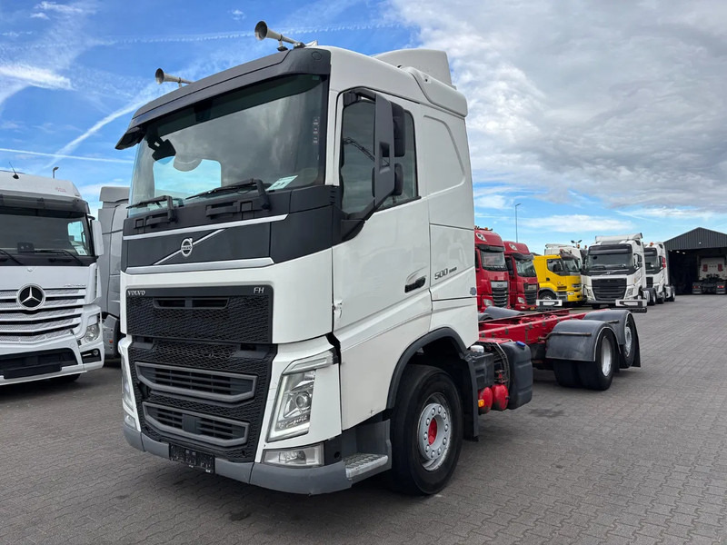 Volvo FH 500 6X2 Euro 6 - 캡 새시 트럭 : 사진 1 Volvo FH 500 6X2 Euro 6 - 캡 새시 트럭 : 사진 1