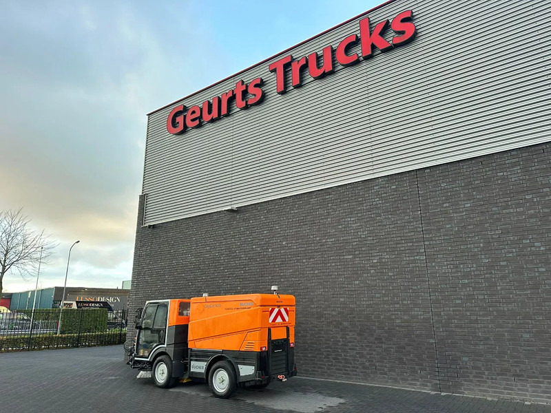 Bucher CITYCAT V20 - 거리 청소 차량 : 사진 3 Bucher CITYCAT V20 - 거리 청소 차량 : 사진 3