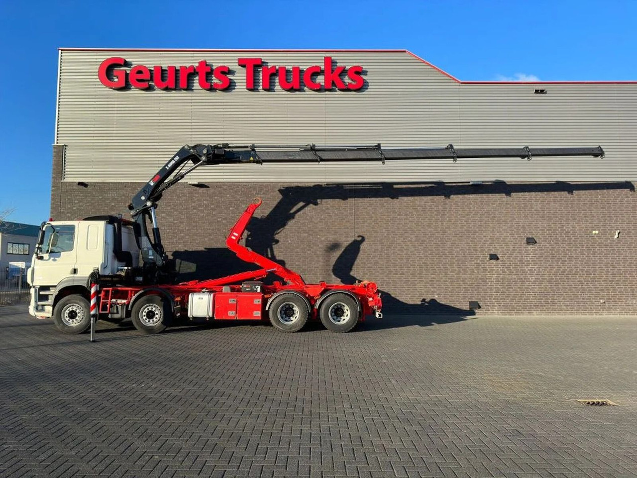 DAF CF 530 8X4 + HIAB HAAKARM + HIAB 262 EP-5 KRAAN/ - 후크 리프트 트럭 : 사진 1 DAF CF 530 8X4 + HIAB HAAKARM + HIAB 262 EP-5 KRAAN/ - 후크 리프트 트럭 : 사진 1