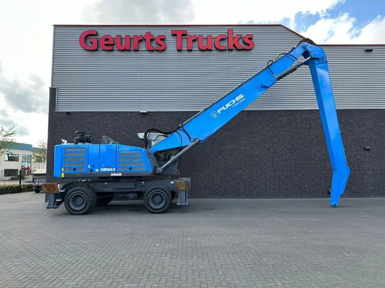 Fuchs MHL 350 MATERIAL HANDLER/UMSCHLAGBAGGER/OVERSLAG - 타워 크레인 : 사진 5 Fuchs MHL 350 MATERIAL HANDLER/UMSCHLAGBAGGER/OVERSLAG - 타워 크레인 : 사진 5
