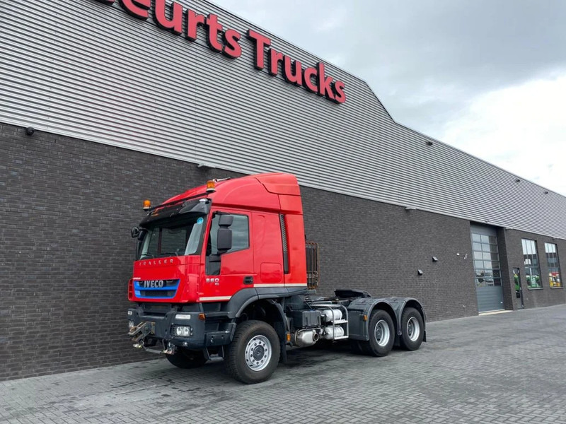 Iveco Trakker 560 SIVI 6X6 HEAVY DUTY PRIME MOVER 275 TONS - 트랙터 유닛 : 사진 2 Iveco Trakker 560 SIVI 6X6 HEAVY DUTY PRIME MOVER 275 TONS - 트랙터 유닛 : 사진 2
