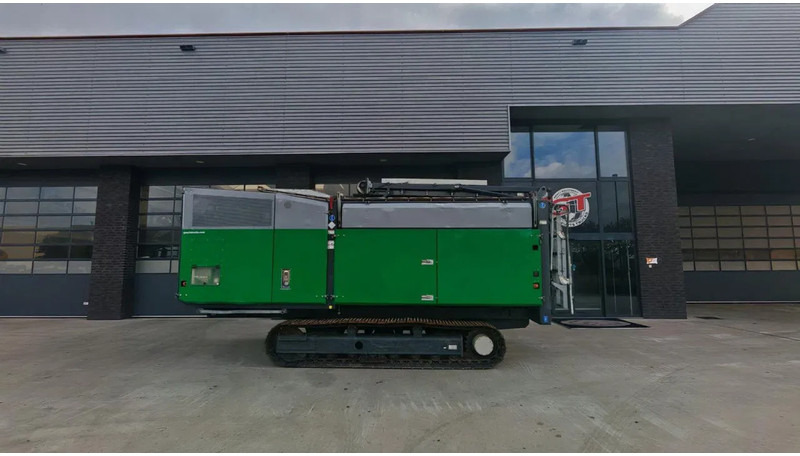 Komptech CRAMBO 6000 MOBILE SLOW-SPEED SHREDDER - 톱밥 제조기 : 사진 1 Komptech CRAMBO 6000 MOBILE SLOW-SPEED SHREDDER - 톱밥 제조기 : 사진 1