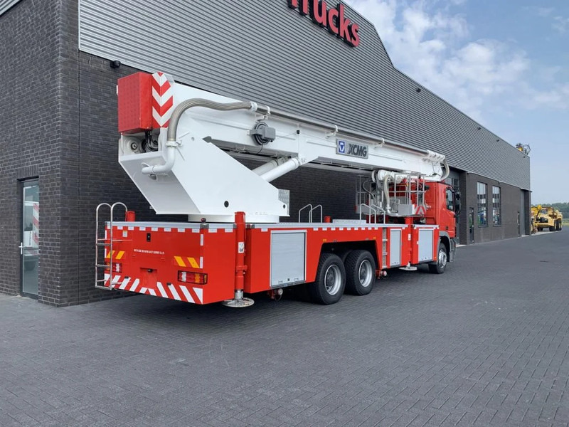 Mercedes-Benz Actros 3332 6X4 XCMG DG53C FIRE FIGTHING PLATFORM 53 METER - 트럭 : 사진 5 Mercedes-Benz Actros 3332 6X4 XCMG DG53C FIRE FIGTHING PLATFORM 53 METER - 트럭 : 사진 5
