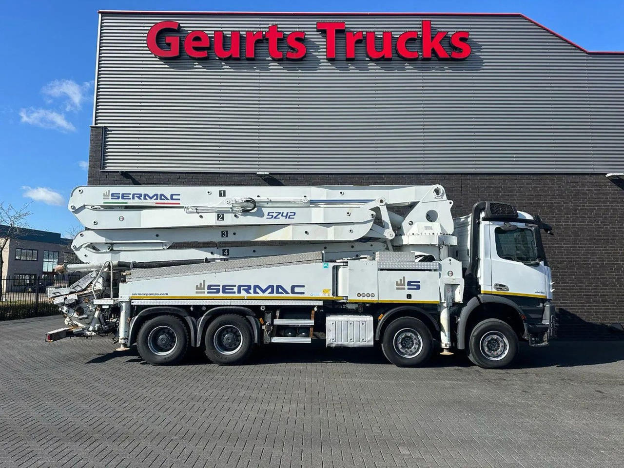 Mercedes-Benz Arocs 4451 8X4 + SERMAC 5Z42 BETONPOMP/BETONPUMP - 콘크리트 펌프 트럭 : 사진 4 Mercedes-Benz Arocs 4451 8X4 + SERMAC 5Z42 BETONPOMP/BETONPUMP - 콘크리트 펌프 트럭 : 사진 4