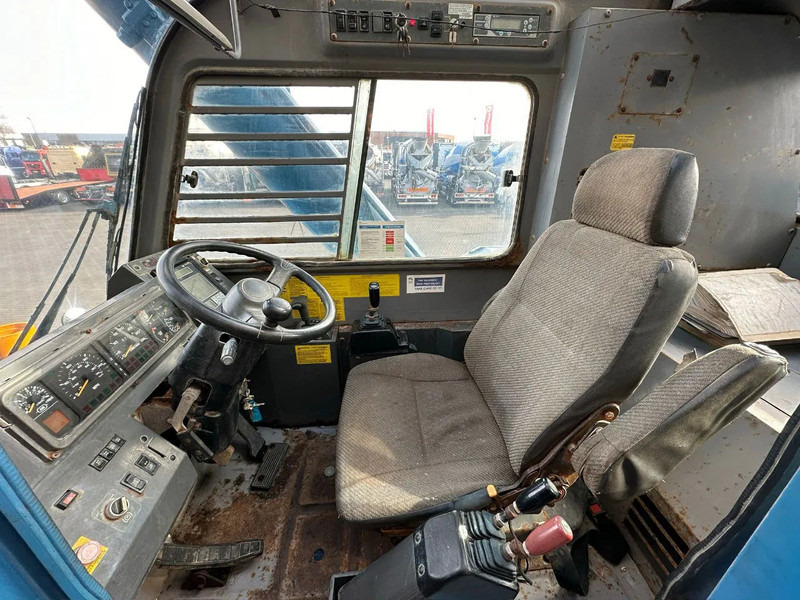 리스 Tadano GR-700E-1-00211 + JIB ROUGH TERRAIN CRANE/RT CRANE Tadano GR-700E-1-00211 + JIB ROUGH TERRAIN CRANE/RT CRANE : 사진 16 리스 Tadano GR-700E-1-00211 + JIB ROUGH TERRAIN CRANE/RT CRANE Tadano GR-700E-1-00211 + JIB ROUGH TERRAIN CRANE/RT CRANE : 사진 16