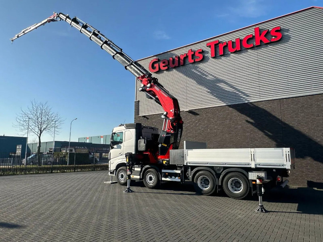 Volvo FH 500 8X4 RF-RT40G FASSI F1450R.2.8 + JIB L826 - 크레인 트럭 : 사진 5 Volvo FH 500 8X4 RF-RT40G FASSI F1450R.2.8 + JIB L826 - 크레인 트럭 : 사진 5