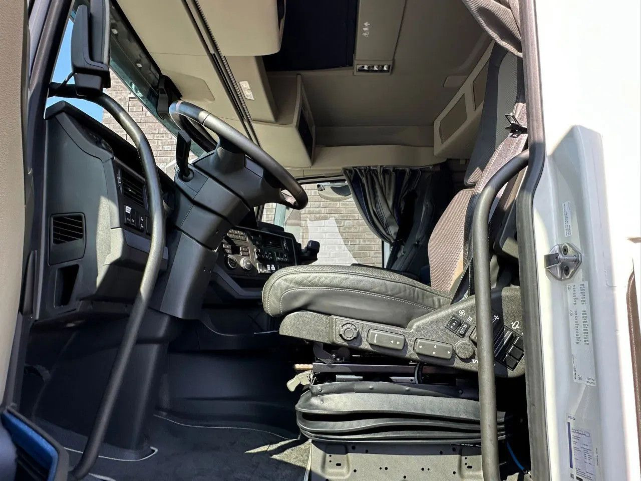 크레인 트럭 Volvo FH 540 8X4F R TREKKER / BAKWAGEN MET EFFER 1405/ : 사진 19