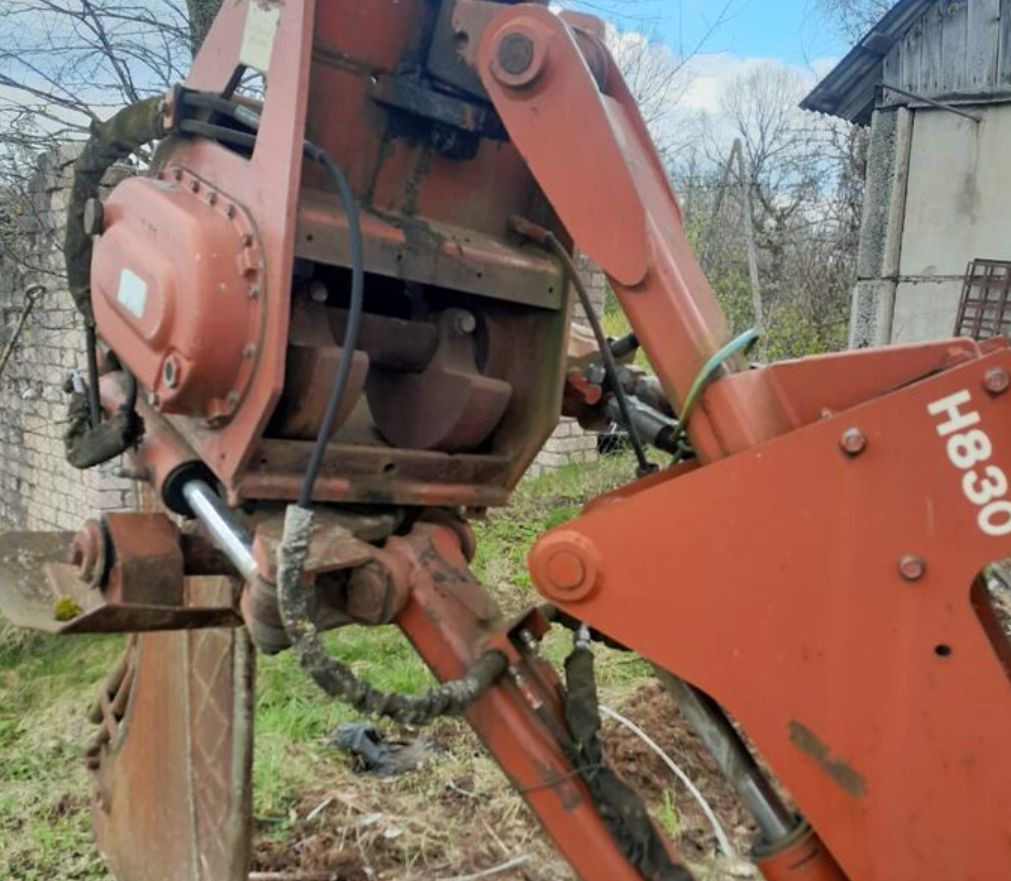 DITCH WITCH 8020 - 트렌처 : 사진 3 DITCH WITCH 8020 - 트렌처 : 사진 3