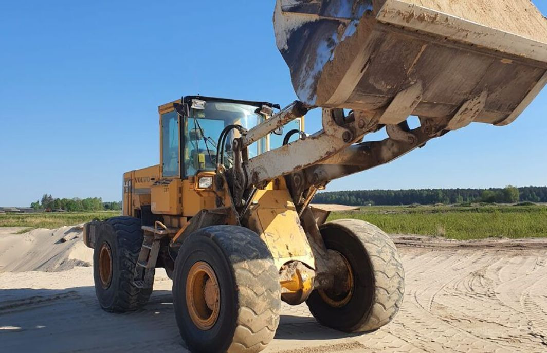VOLVO L120B - 휠 로더 : 사진 1 VOLVO L120B - 휠 로더 : 사진 1