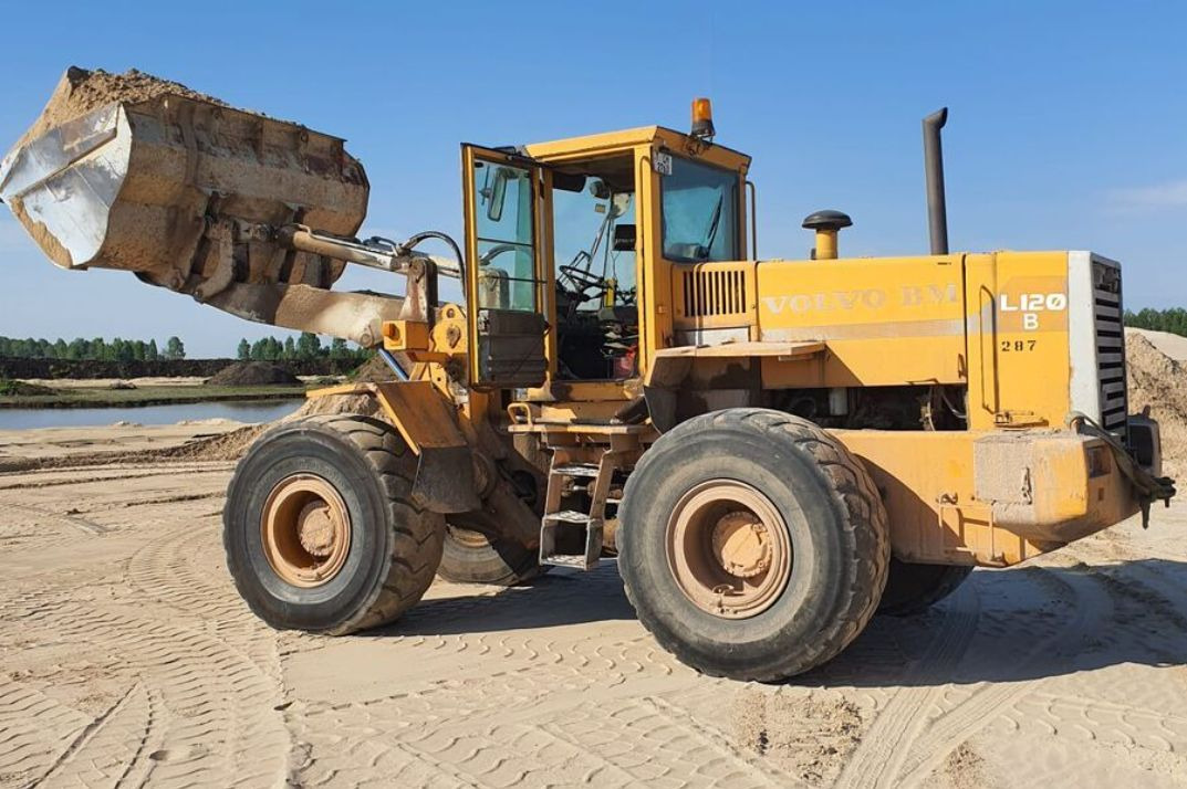 VOLVO L120B - 휠 로더 : 사진 2 VOLVO L120B - 휠 로더 : 사진 2