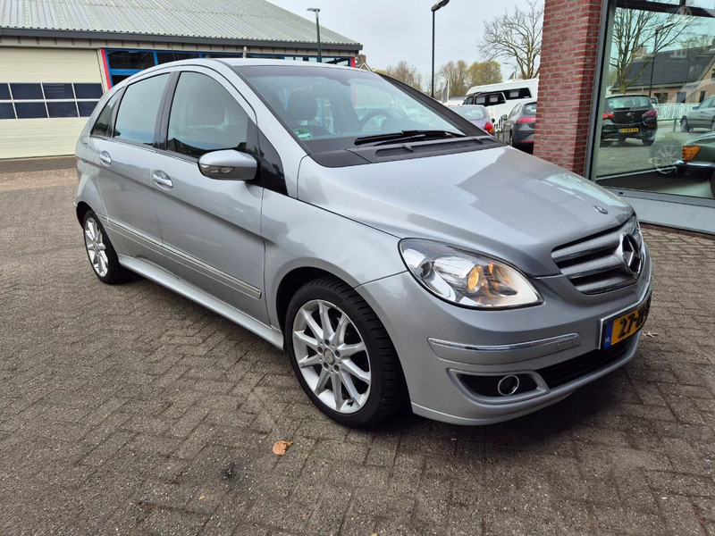 Mercedes-Benz B-Klasse 200 Automaat.trekhaak. - 차량 : 사진 2 Mercedes-Benz B-Klasse 200 Automaat.trekhaak. - 차량 : 사진 2