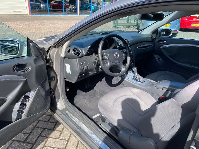 리스 Mercedes-Benz CLK-Klasse C 200 KOMP. Autom. Mercedes-Benz CLK-Klasse C 200 KOMP. Autom. : 사진 8