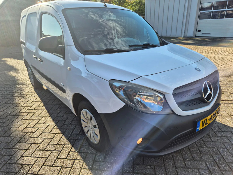 Mercedes-Benz Citan 108 CDI - 소형 밴 : 사진 2 Mercedes-Benz Citan 108 CDI - 소형 밴 : 사진 2