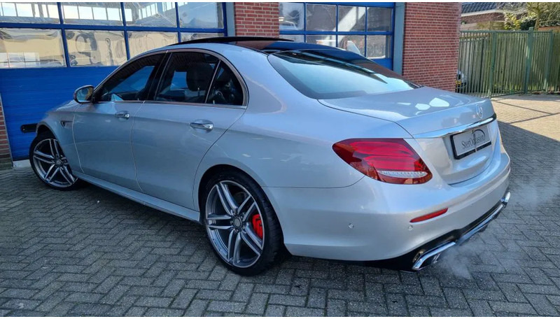 Mercedes-Benz E-Klasse 63 S, 4 Matic AMG..... Premium plus. - 세단 : 사진 4 Mercedes-Benz E-Klasse 63 S, 4 Matic AMG..... Premium plus. - 세단 : 사진 4