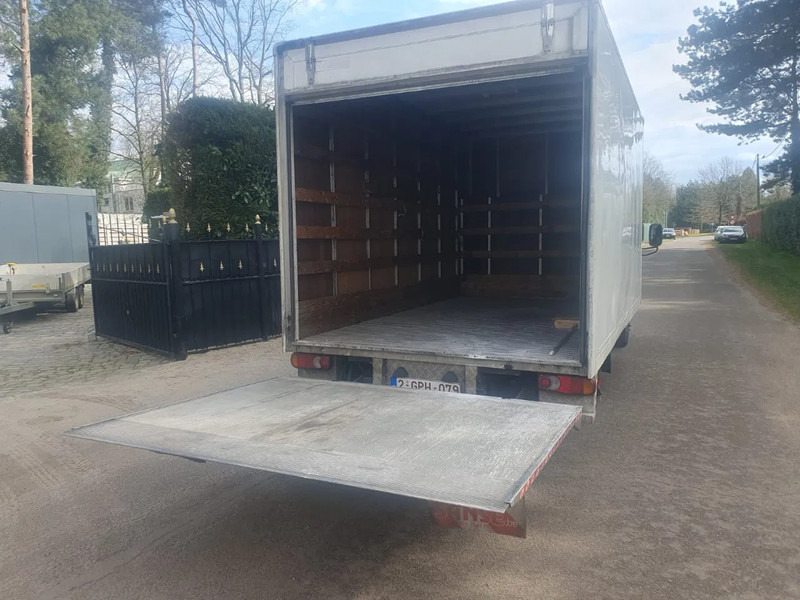 Nissan Cabstar TL3513 - 박스 밴 : 사진 4 Nissan Cabstar TL3513 - 박스 밴 : 사진 4