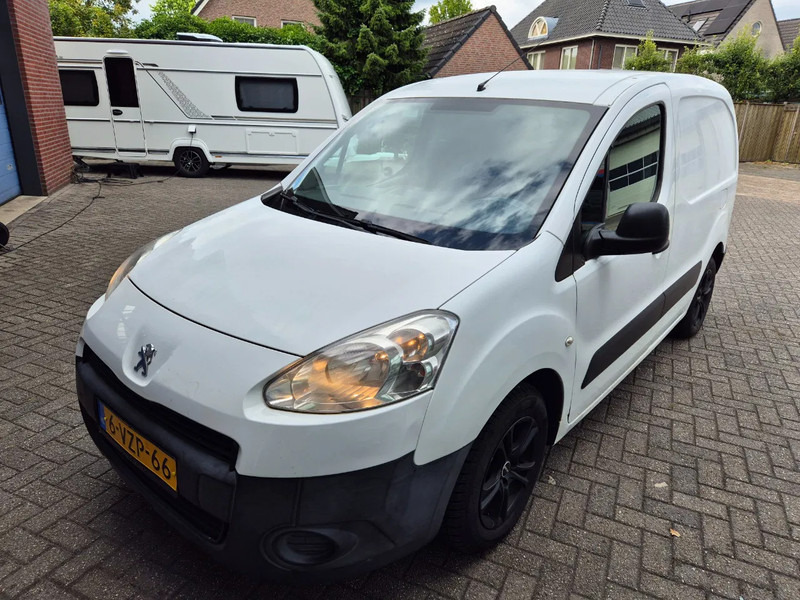 Peugeot Partner 1.6 D - 소형 밴 : 사진 4 Peugeot Partner 1.6 D - 소형 밴 : 사진 4