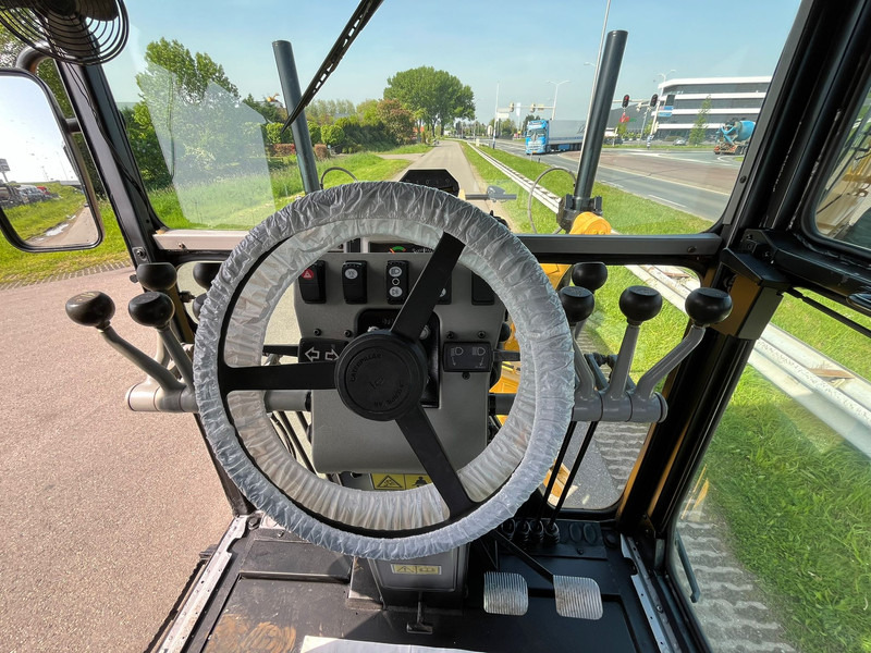 그레이더 Caterpillar 140GC - Push block / Ripper / New Tires : 사진 18