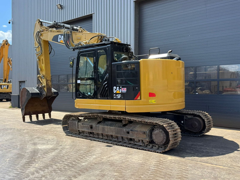 Caterpillar 325F LCR - 3 buckets - 크롤러 굴삭기 : 사진 1 Caterpillar 325F LCR - 3 buckets - 크롤러 굴삭기 : 사진 1