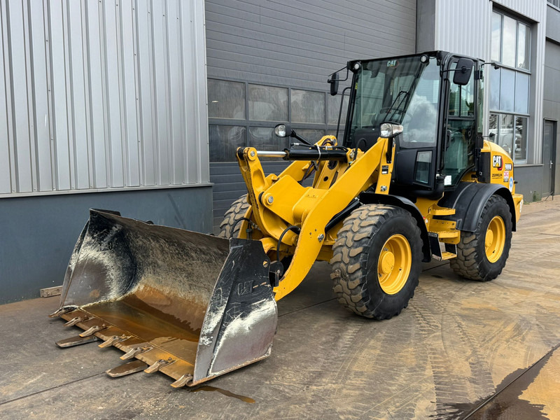 Caterpillar 908M - 휠 로더 : 사진 2 Caterpillar 908M - 휠 로더 : 사진 2