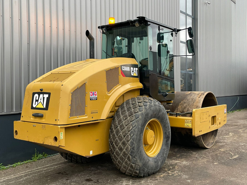 Caterpillar CS66B - 롤러 : 사진 5 Caterpillar CS66B - 롤러 : 사진 5
