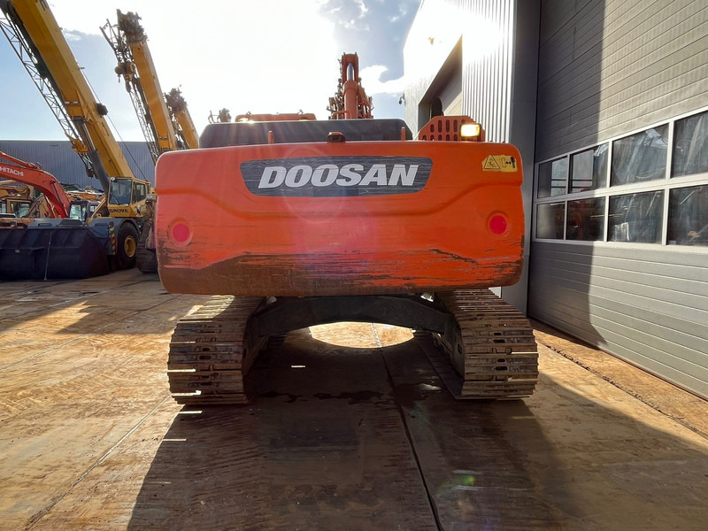 Doosan DX255LC-3 - 크롤러 굴삭기 : 사진 4 Doosan DX255LC-3 - 크롤러 굴삭기 : 사진 4