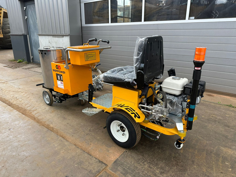 Giga power 860 Road Marking Machine - 아스팔트 기계 : 사진 2 Giga power 860 Road Marking Machine - 아스팔트 기계 : 사진 2