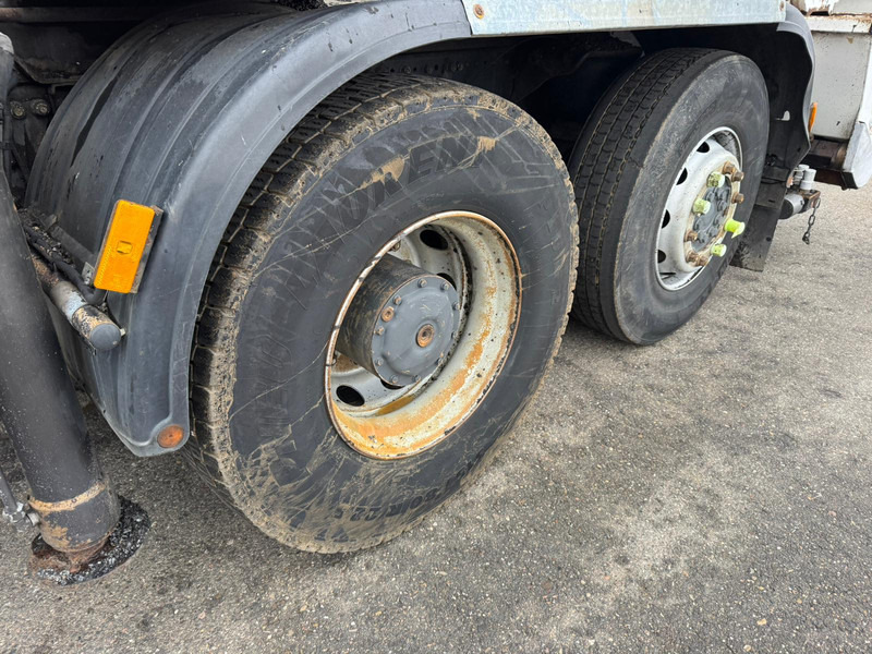 트럭 MERCEDESBENZ Axor 2533 6x2x4 Rincheval Bitumensprayer / chip spreader : 사진 10