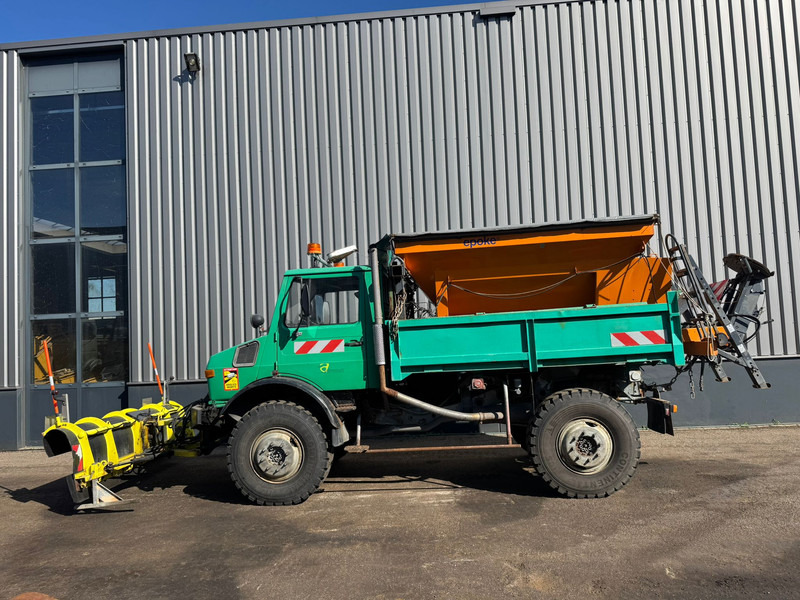 MERCEDESBENZ Unimog U1700 - 거리 청소 차량 : 사진 2 MERCEDESBENZ Unimog U1700 - 거리 청소 차량 : 사진 2