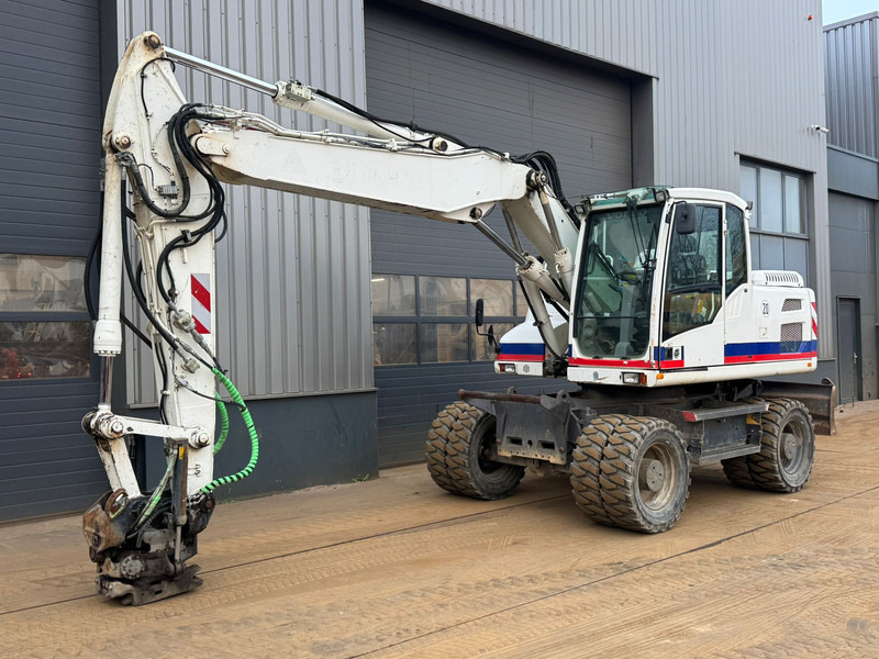 Volvo EW160D - 휠 굴삭기 : 사진 2 Volvo EW160D - 휠 굴삭기 : 사진 2