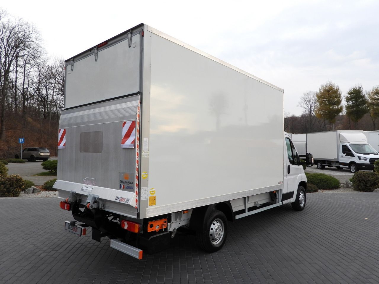 FIAT DUCATO BOX LIFT 8 PALLETS CRUISE CONTROL NAVIGATION LED LIGHTS AIR CONDITIONING 130HP - 박스 밴 : 사진 3 FIAT DUCATO BOX LIFT 8 PALLETS CRUISE CONTROL NAVIGATION LED LIGHTS AIR CONDITIONING 130HP - 박스 밴 : 사진 3