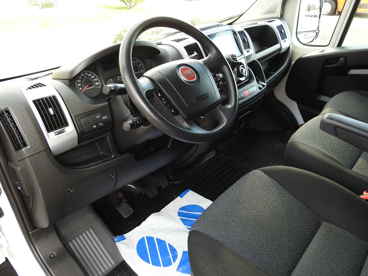 FIAT DUCATO BOX LIFT 8 PALLETS CRUISE CONTROL NAVIGATION LED LIGHTS AIR CONDITIONING 130HP - 냉동 밴 : 사진 2 FIAT DUCATO BOX LIFT 8 PALLETS CRUISE CONTROL NAVIGATION LED LIGHTS AIR CONDITIONING 130HP - 냉동 밴 : 사진 2