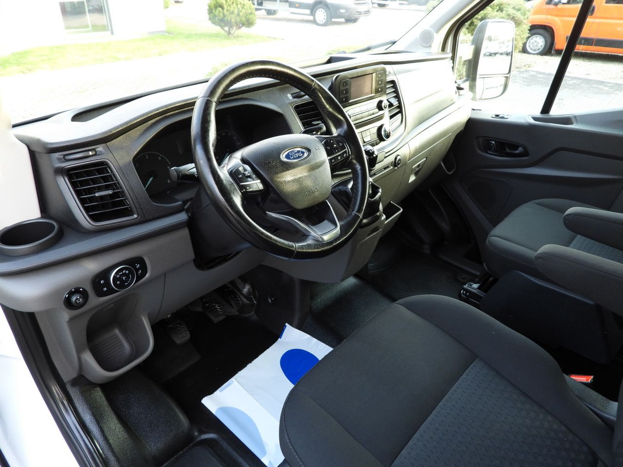 FORD TRANSIT 4x4 STAKE BODY DOUBLE CABIN DOKA 6 SEATS CRUISE CONTROL LED LIGHTS AIR CONDITIONING 170HP - 콤비 밴 : 사진 2 FORD TRANSIT 4x4 STAKE BODY DOUBLE CABIN DOKA 6 SEATS CRUISE CONTROL LED LIGHTS AIR CONDITIONING 170HP - 콤비 밴 : 사진 2