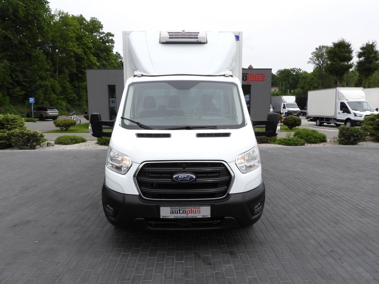 FORD TRANSIT BOX / REFRIGERATOR BOX 5*C / CRUISE CONTROL LED LIGHTS TWIN WHEELS AIR CONDITIONING 130HP - 박스 밴 : 사진 5 FORD TRANSIT BOX / REFRIGERATOR BOX 5*C / CRUISE CONTROL LED LIGHTS TWIN WHEELS AIR CONDITIONING 130HP - 박스 밴 : 사진 5