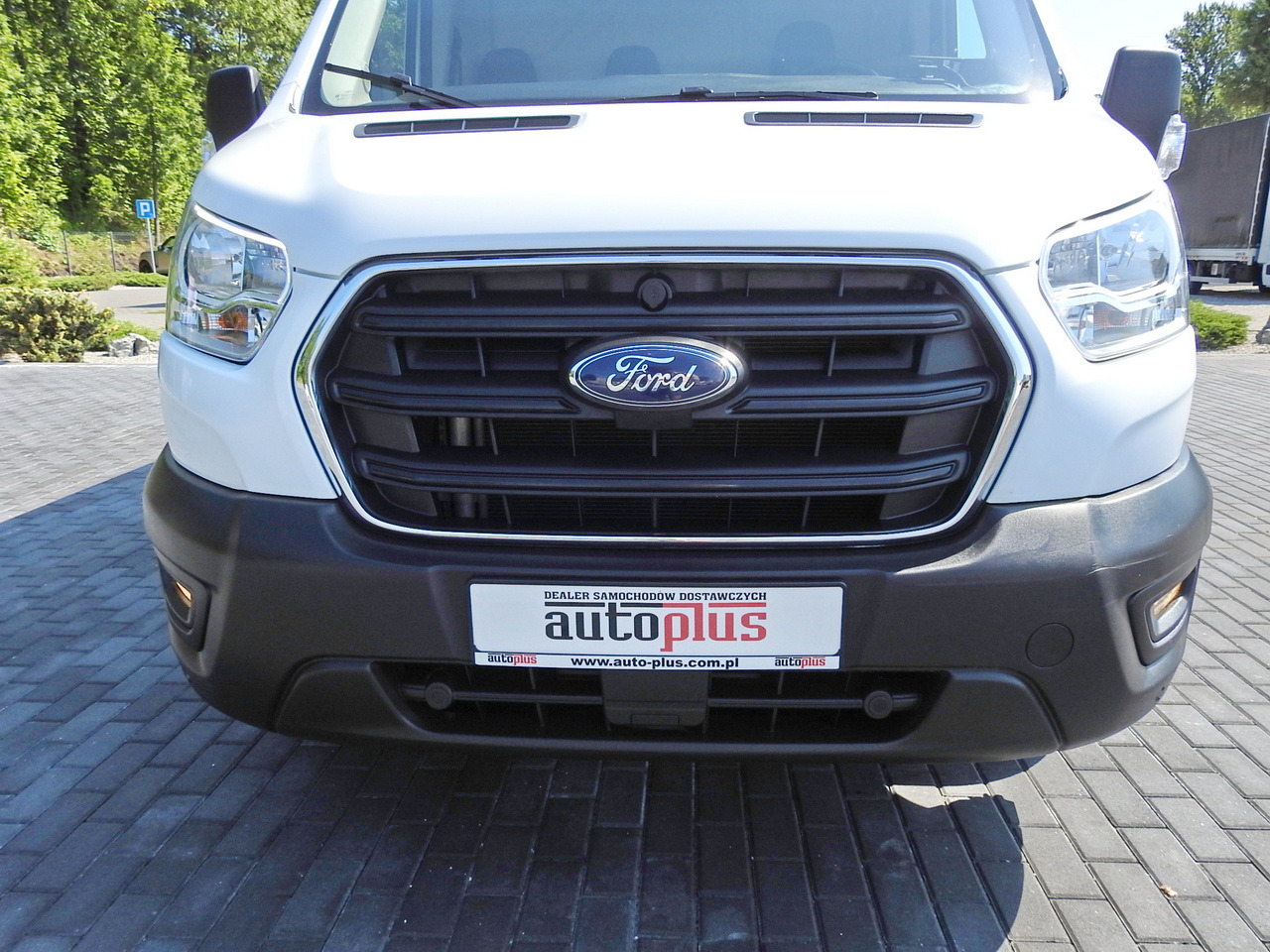 냉동 밴 FORD TRANSIT REFRIGERATOR VAN 0*C HEATING FUNCTION CRUISE CONTROL AIR CONDITIONING LED LIGHTS 130HP : 사진 15 냉동 밴 FORD TRANSIT REFRIGERATOR VAN 0*C HEATING FUNCTION CRUISE CONTROL AIR CONDITIONING LED LIGHTS 130HP : 사진 15