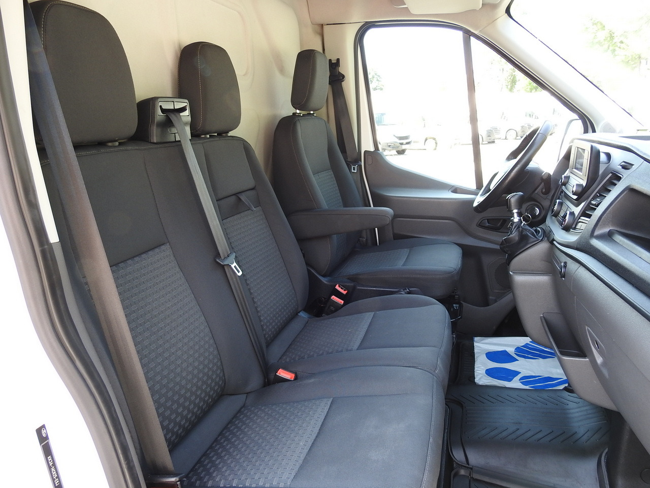 냉동 밴 FORD TRANSIT REFRIGERATOR VAN 0*C HEATING FUNCTION CRUISE CONTROL AIR CONDITIONING LED LIGHTS 130HP : 사진 44 냉동 밴 FORD TRANSIT REFRIGERATOR VAN 0*C HEATING FUNCTION CRUISE CONTROL AIR CONDITIONING LED LIGHTS 130HP : 사진 44