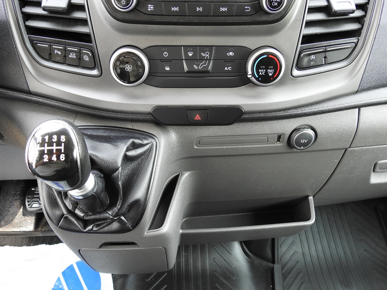 냉동 밴 FORD TRANSIT REFRIGERATOR VAN 0*C HEATING FUNCTION CRUISE CONTROL AIR CONDITIONING LED LIGHTS 130HP : 사진 41 냉동 밴 FORD TRANSIT REFRIGERATOR VAN 0*C HEATING FUNCTION CRUISE CONTROL AIR CONDITIONING LED LIGHTS 130HP : 사진 41