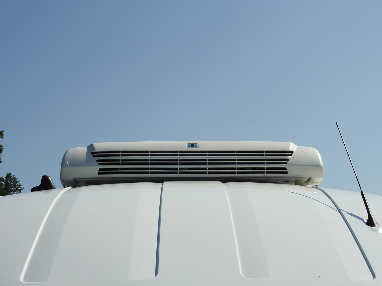 냉동 밴 FORD TRANSIT REFRIGERATOR VAN 0*C HEATING FUNCTION CRUISE CONTROL AIR CONDITIONING LED LIGHTS 130HP : 사진 16 냉동 밴 FORD TRANSIT REFRIGERATOR VAN 0*C HEATING FUNCTION CRUISE CONTROL AIR CONDITIONING LED LIGHTS 130HP : 사진 16