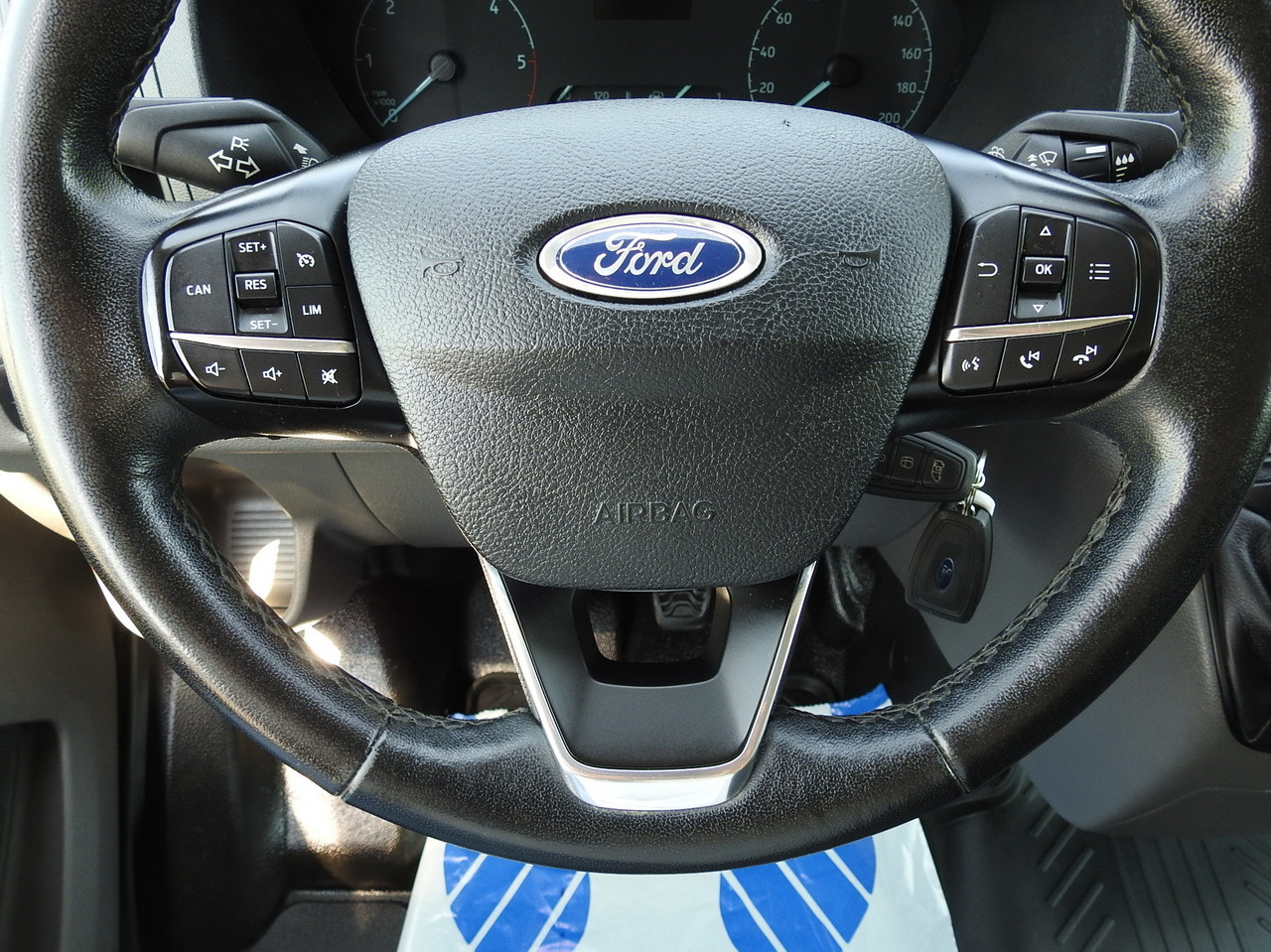 냉동 밴 FORD TRANSIT REFRIGERATOR VAN 0*C HEATING FUNCTION CRUISE CONTROL AIR CONDITIONING LED LIGHTS 130HP : 사진 34 냉동 밴 FORD TRANSIT REFRIGERATOR VAN 0*C HEATING FUNCTION CRUISE CONTROL AIR CONDITIONING LED LIGHTS 130HP : 사진 34