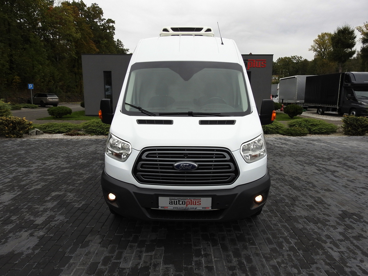 FORD TRANSIT REFRIGERATOR VAN 0*C HEATING FUNCTION POWER SUPPLY 230V CRUISE CONTROL NAVIGATION AIR CONDITIONING LED LIGHTS 130HP - 냉동 밴 : 사진 5 FORD TRANSIT REFRIGERATOR VAN 0*C HEATING FUNCTION POWER SUPPLY 230V CRUISE CONTROL NAVIGATION AIR CONDITIONING LED LIGHTS 130HP - 냉동 밴 : 사진 5
