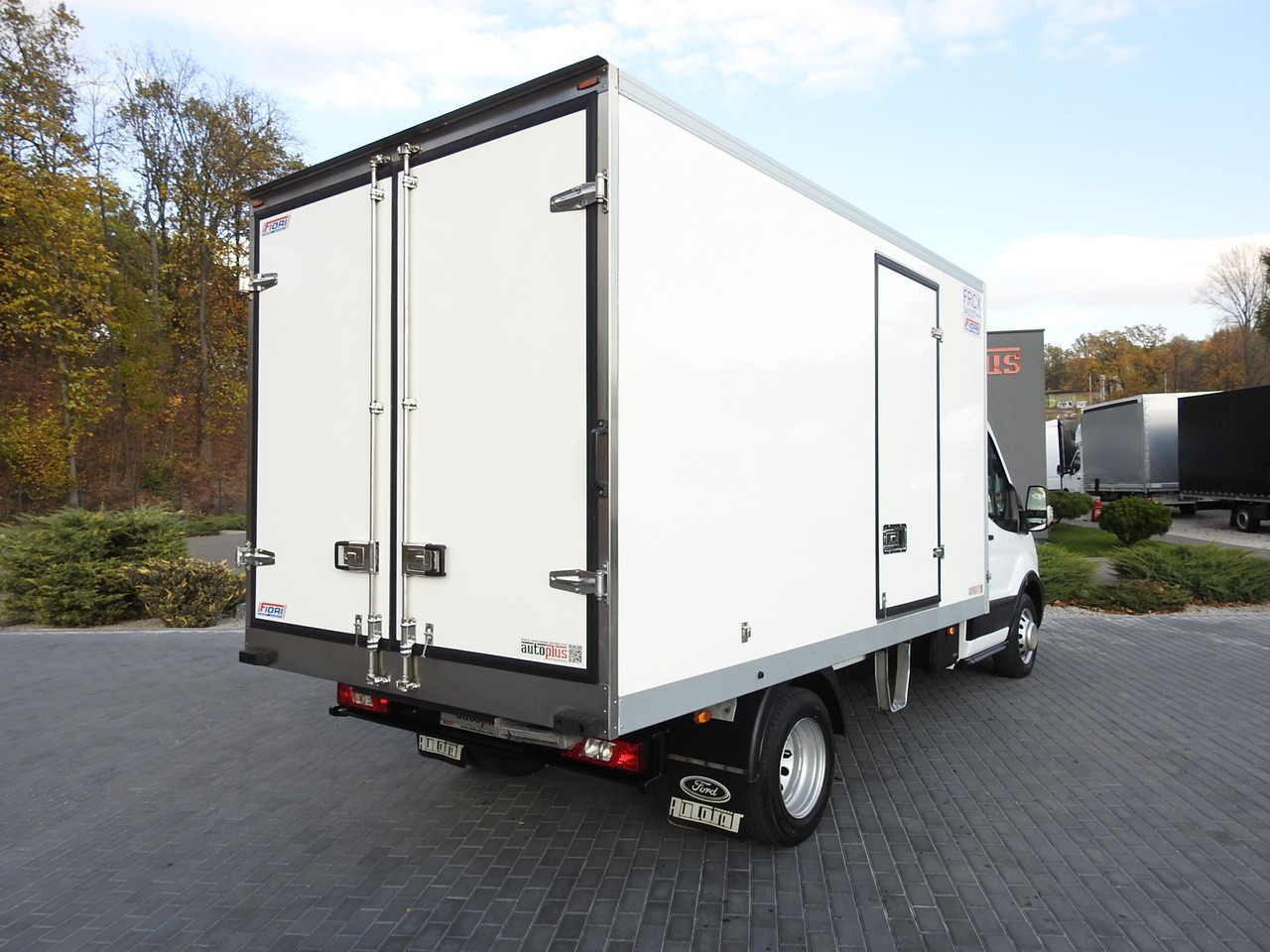 FORD TRANSIT REGRIGERATOR BOX -10*C POWER SUPPLY 230V CRUISE CONTROL AIR CONDITIONING LED LIGHTS PNEUMATICS TWIN WHEELS 130HP - 냉동 밴 : 사진 3 FORD TRANSIT REGRIGERATOR BOX -10*C POWER SUPPLY 230V CRUISE CONTROL AIR CONDITIONING LED LIGHTS PNEUMATICS TWIN WHEELS 130HP - 냉동 밴 : 사진 3