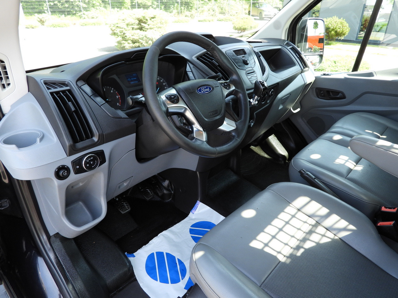 FORD TRANSIT STAKE BODY 8 PALLETS CRUISE CONTROL TWIN WHEELS AIR CONDITIONING 125HP - 플랫베드 밴 : 사진 2 FORD TRANSIT STAKE BODY 8 PALLETS CRUISE CONTROL TWIN WHEELS AIR CONDITIONING 125HP - 플랫베드 밴 : 사진 2