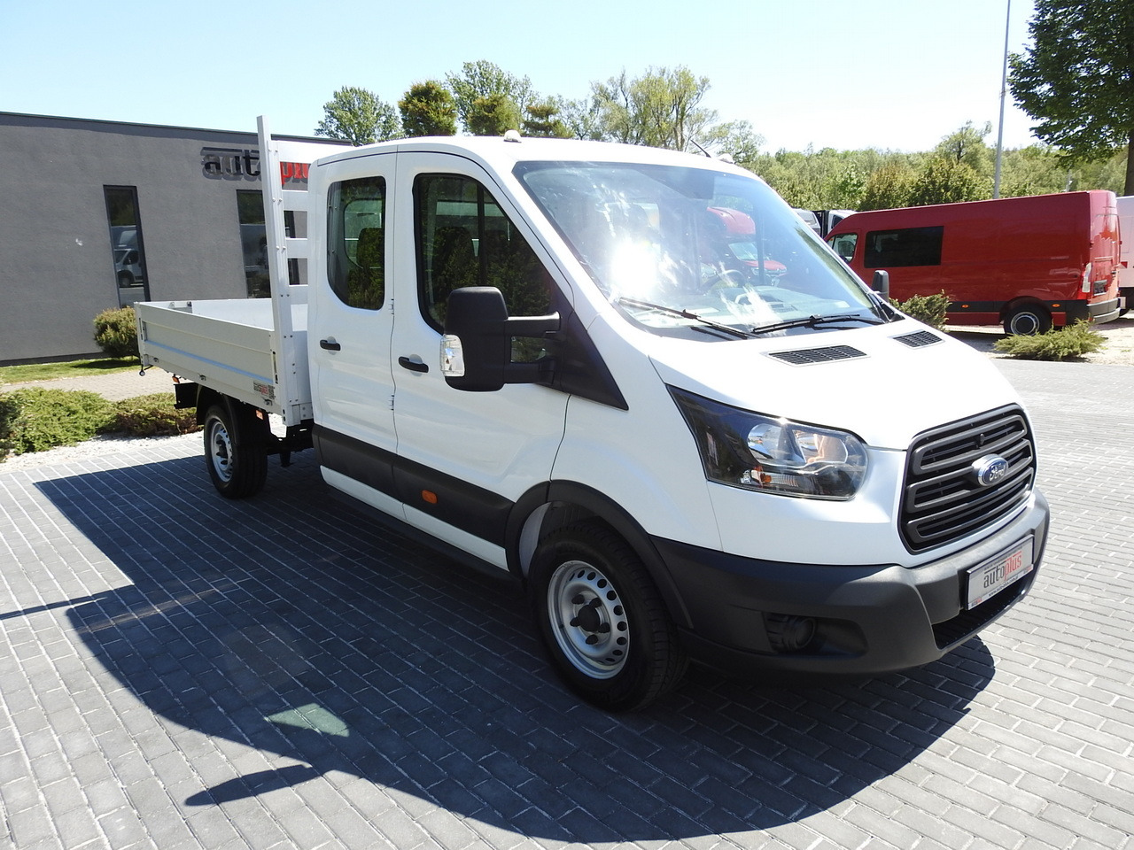 FORD TRANSIT STAKE BODY DOUBLE CABIN DOKA 7 SEATS AIR CONDITIONING 130HP - 콤비 밴 : 사진 4 FORD TRANSIT STAKE BODY DOUBLE CABIN DOKA 7 SEATS AIR CONDITIONING 130HP - 콤비 밴 : 사진 4