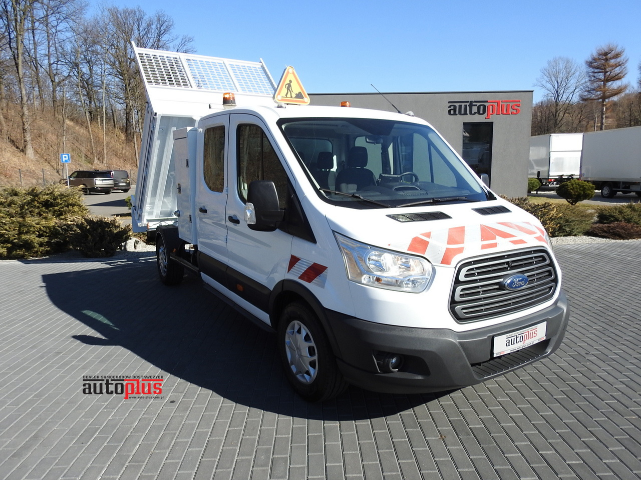 FORD TRANSIT TIPPER DOUBLE CABIN DOKA 6 SEATS CRUISE CONTROL AIR CONDITIONING 130HP - 덤프 밴 : 사진 1 FORD TRANSIT TIPPER DOUBLE CABIN DOKA 6 SEATS CRUISE CONTROL AIR CONDITIONING 130HP - 덤프 밴 : 사진 1